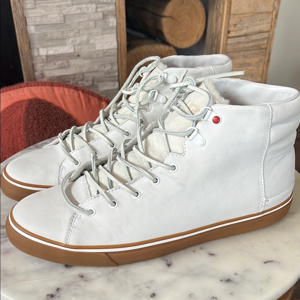UGG High-Top Sneakers with Brown Soles - Picture 2 of 10